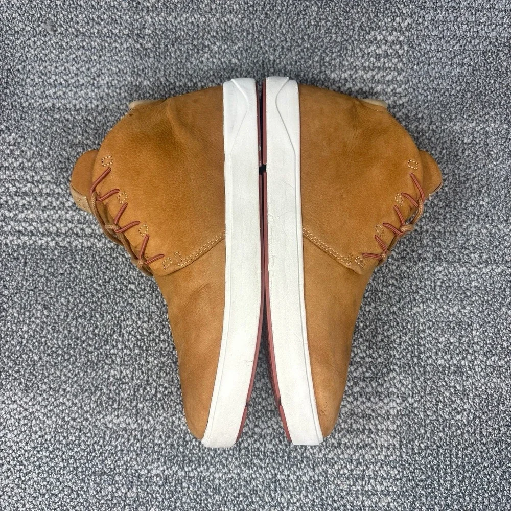 OluKai Men's Size 10 Nana Hele Natural Tan Suede Leather Chukka Boots 10449-8787